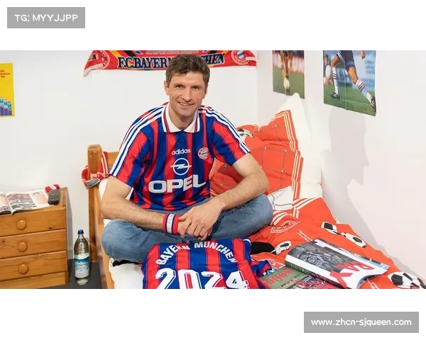 拜仁更衣室庆祝视频曝光，穆勒模仿队友进球动作引爆笑